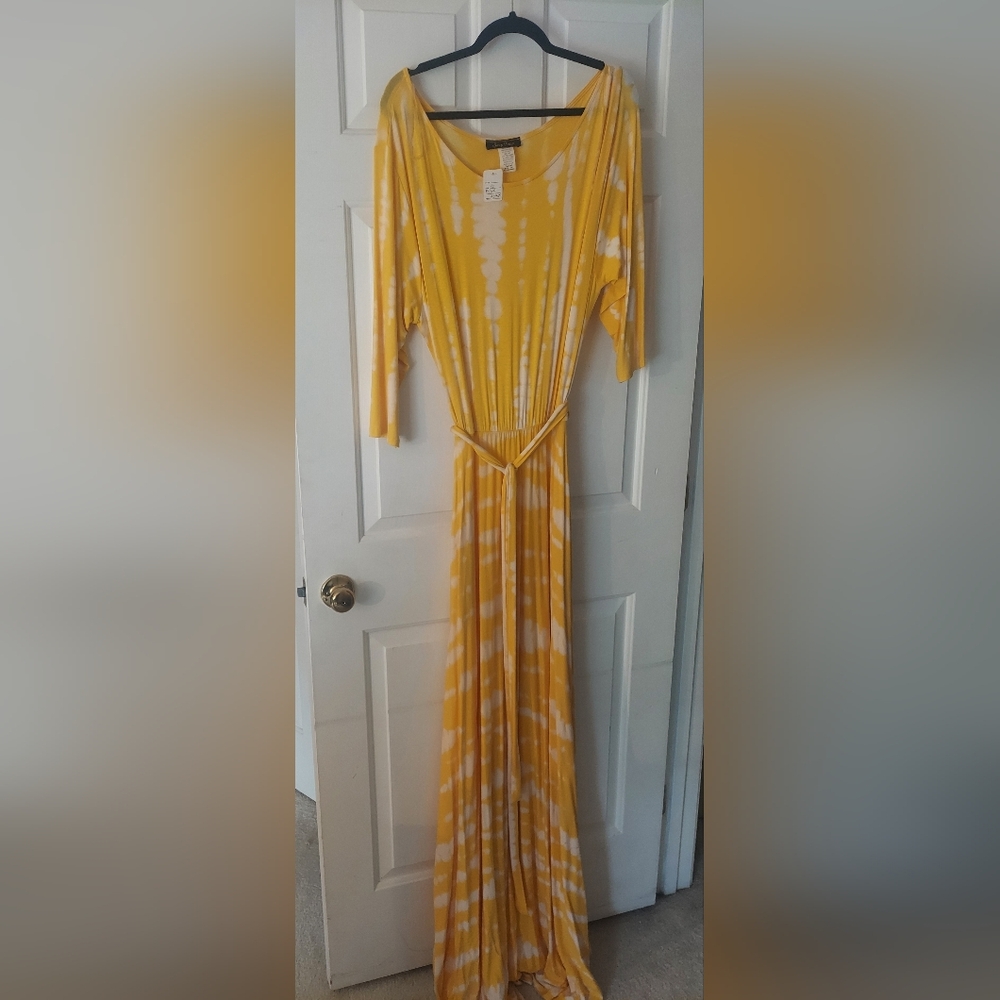 Yellow & white tye dye maxi dress size 3x w/belt and pockets